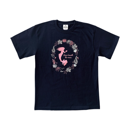 すずめの戸締まり Tシャツ Lサイズ（gTASG02831c）｜TOHO