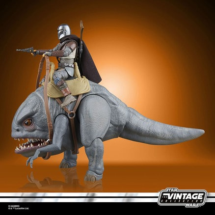 STAR WARS フィギュア マンダロリアンセット Amazon.co.jp: スター・ウォーズ ザ・マンダロリアン デラックス