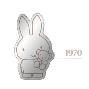 ミッフィーデコレーションミラー 70thヒストリー／モカ